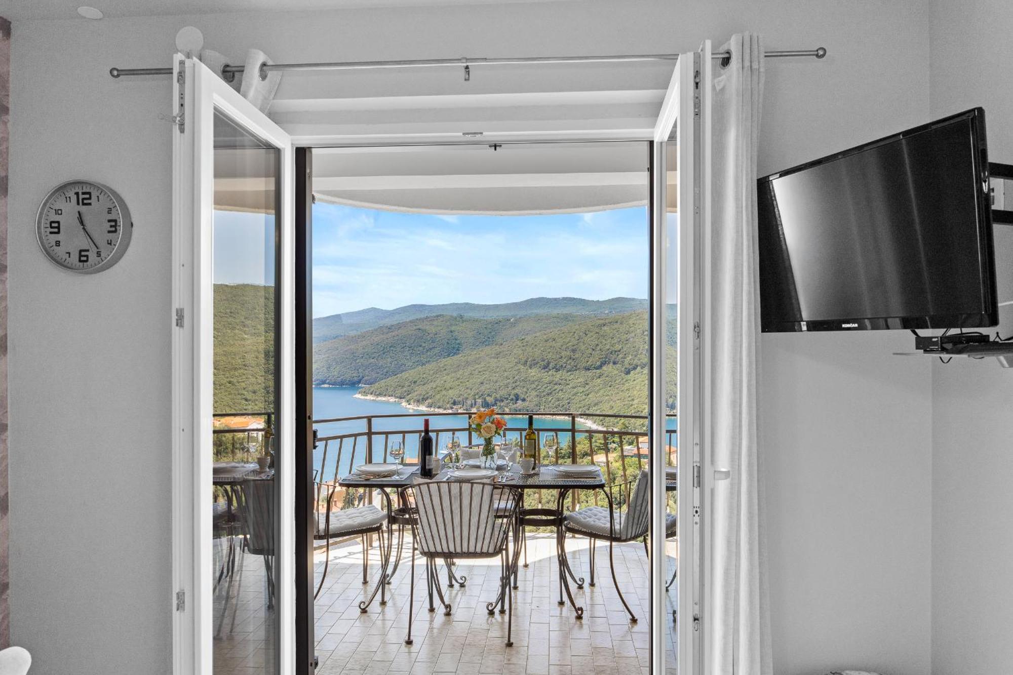 Ladym Apartment Rabac Exterior foto