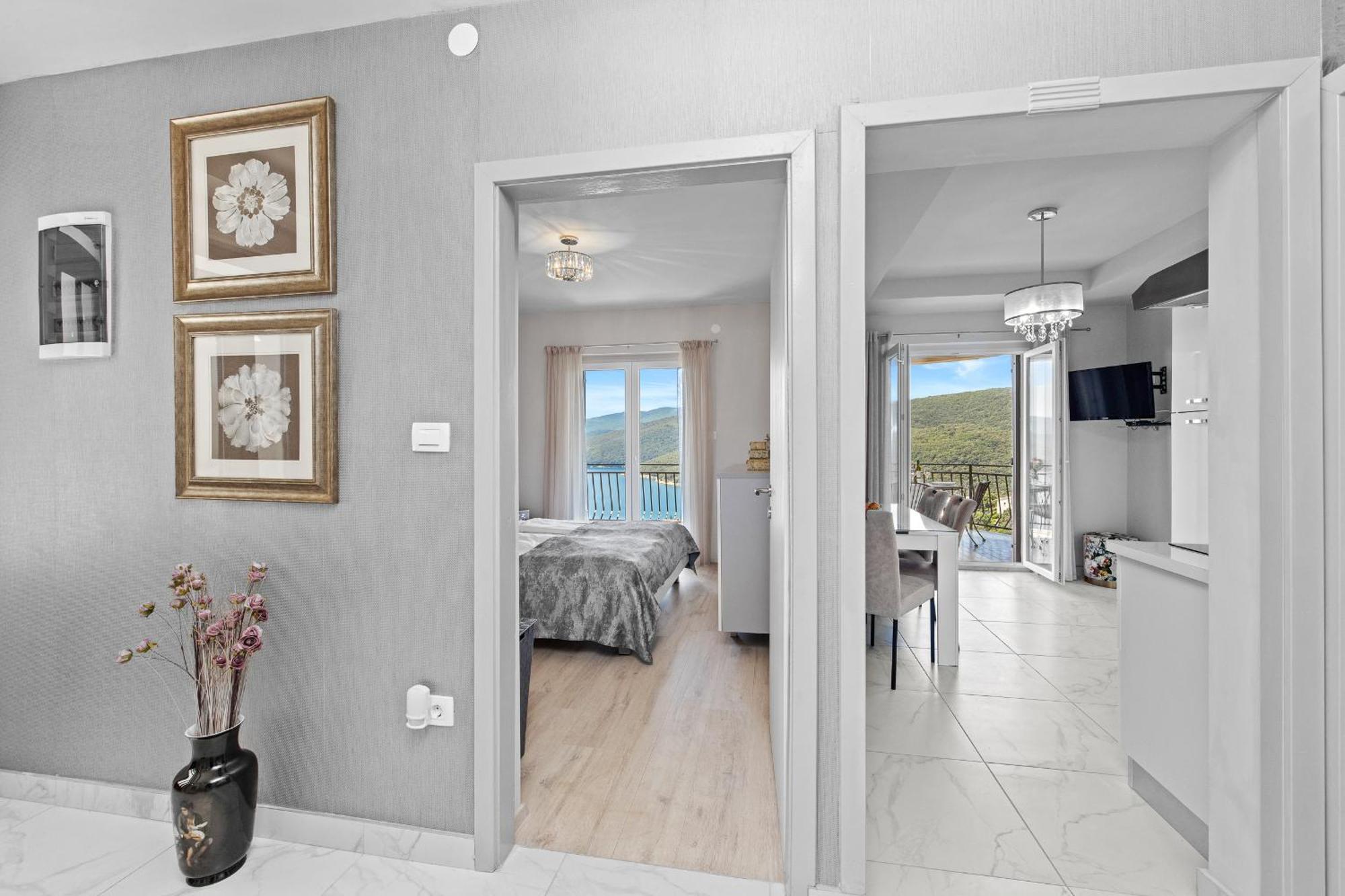 Ladym Apartment Rabac Exterior foto