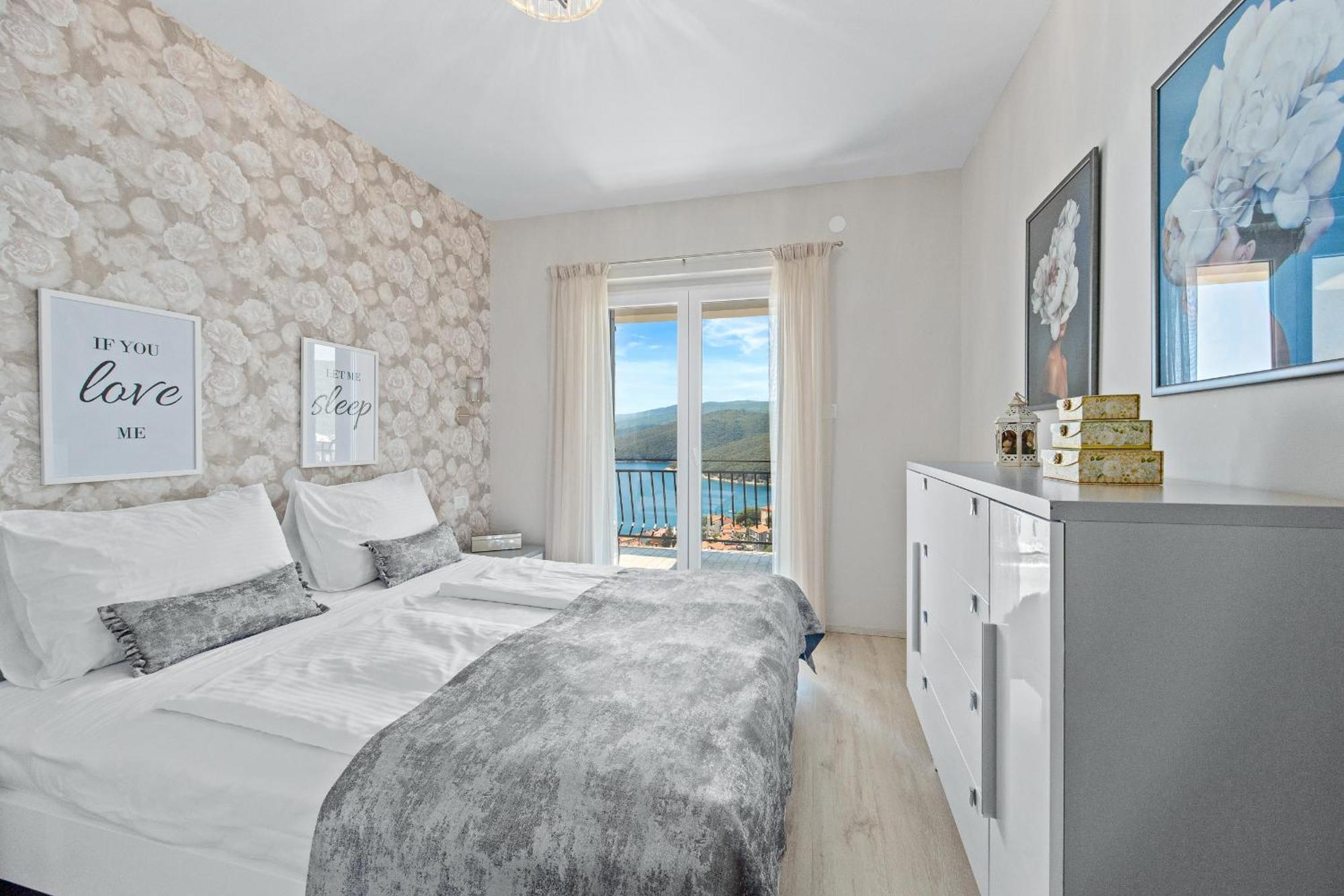 Ladym Apartment Rabac Exterior foto