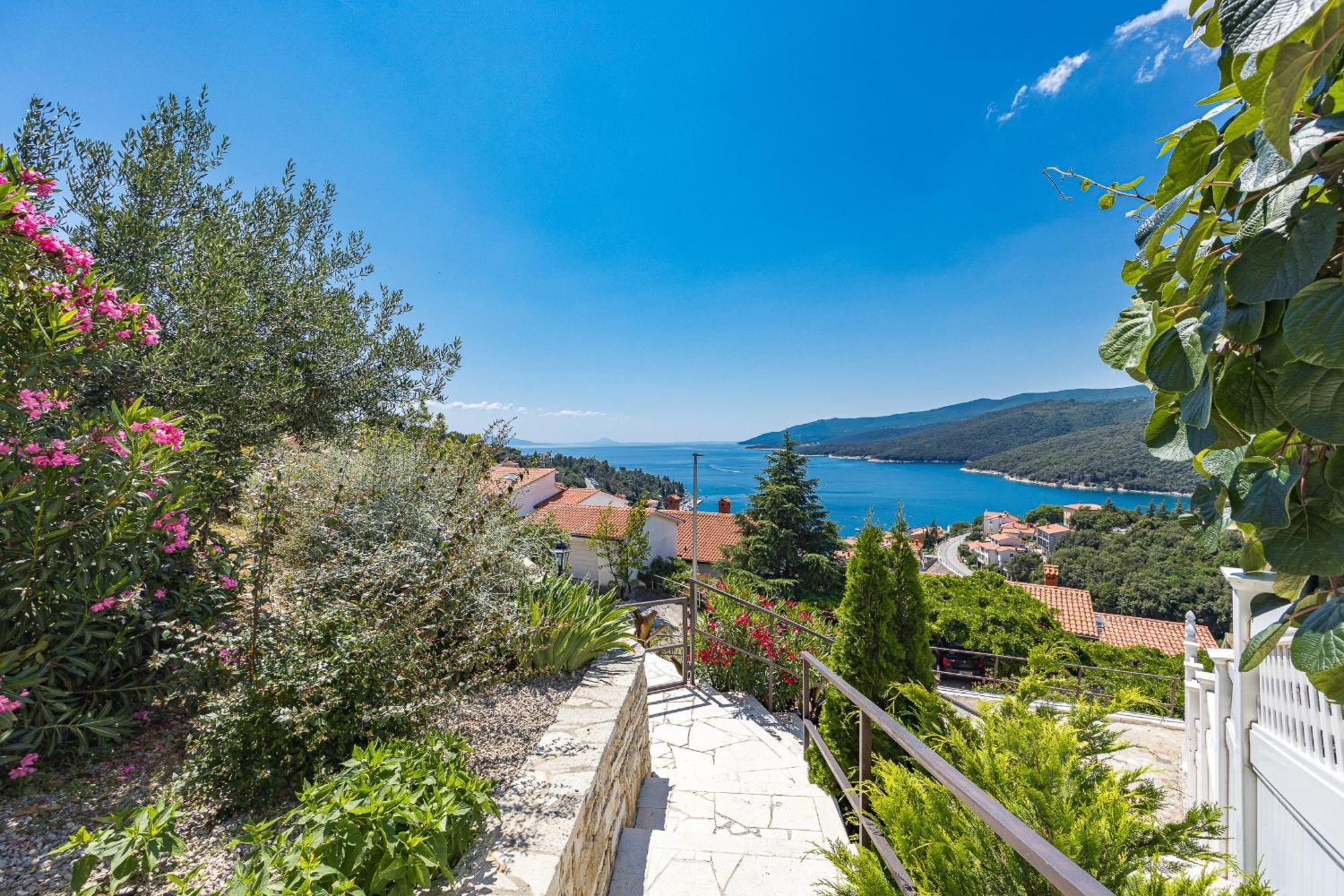 Ladym Apartment Rabac Exterior foto