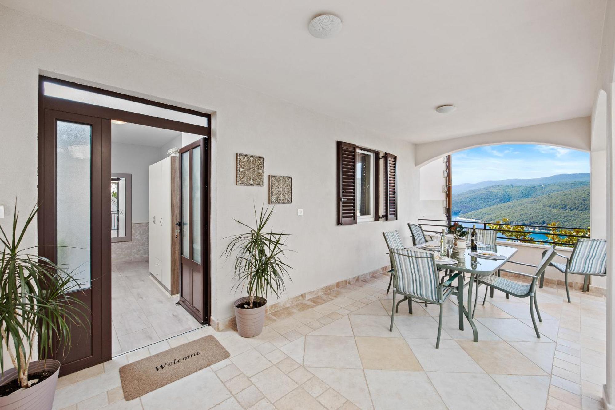 Ladym Apartment Rabac Exterior foto