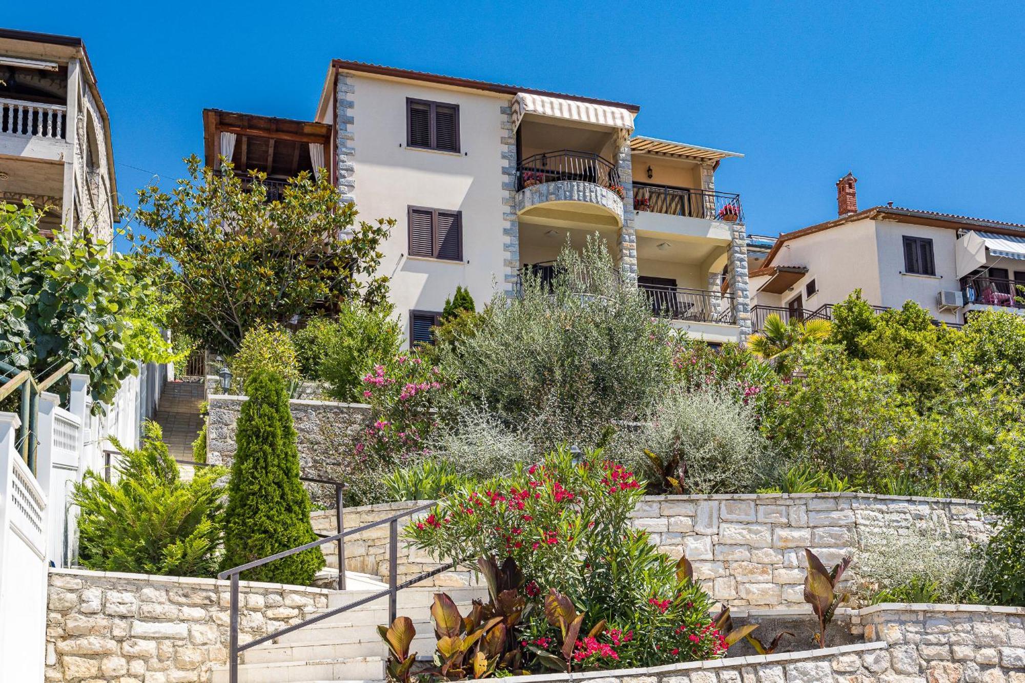 Ladym Apartment Rabac Exterior foto
